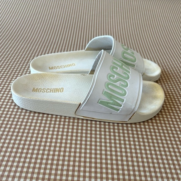 Moschino Women’s Authentic slides sandals. Size 38. Made in Spain. FAIR - Picture 6 of 16